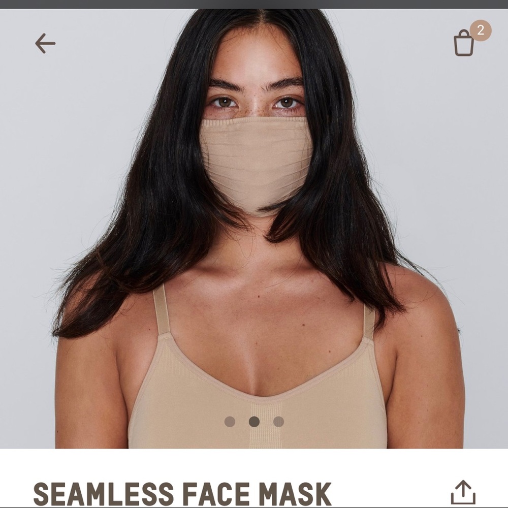 SKIMS SEAMLESS FACE MASK